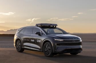 Uber’s newest robotaxi plan includes 20,000 Lucid EVs