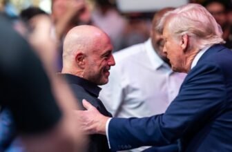 Joe Rogan Subreddit Bans ‘Political’ Posts, Sends Followers Into Suits of Confusion